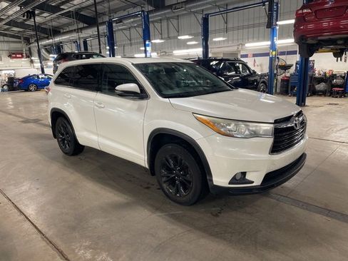 Used 2015 Toyota Highlander XLE image 5