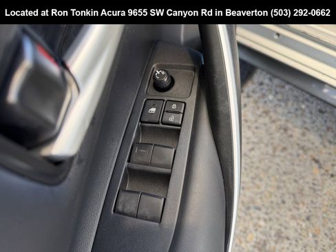 Used 2021 Toyota Corolla SE w/ SE Premium Package image 12