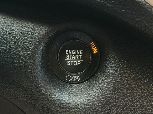 Used 2017 Jeep Cherokee Limited FWD image 25