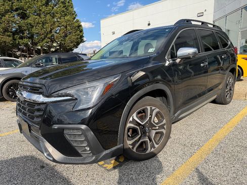 Used 2023 Subaru Ascent Touring image 2