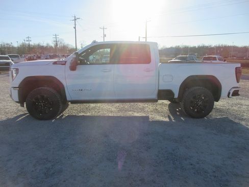 New 2026 GMC Sierra 2500 AT4 w/ AT4 Premium Plus Package image 10