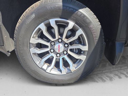 Used 2019 GMC Sierra 1500 AT4 w/ AT4 Premium Package AWD/4WD image 21