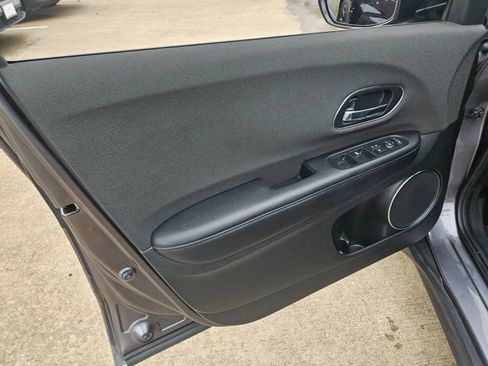 Used 2022 Honda HR-V EX image 13