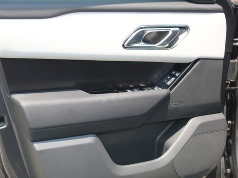 New 2026 Land Rover Range Rover Velar Dynamic SE image 21