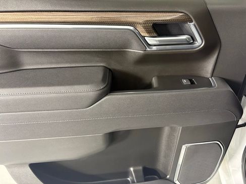 Used 2025 Chevrolet Silverado 1500 LT w/ Safety Package image 43