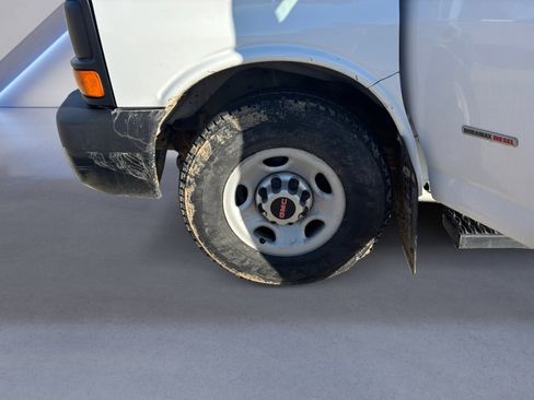 Used 2013 GMC Savana 3500 w/ Power Package image 14