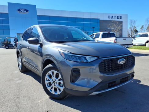Certified 2024 Ford Escape Active w/ Tech Pack #1 image 1