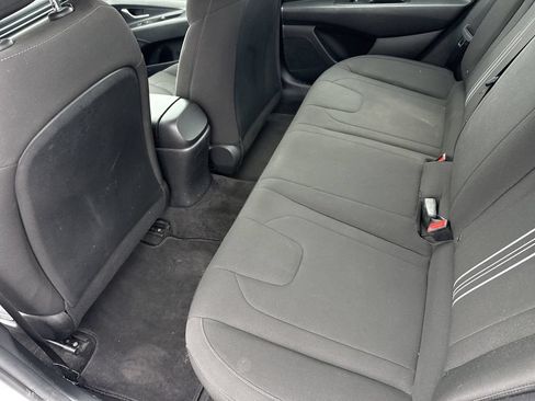 Used 2022 Hyundai Elantra Blue FWD image 28