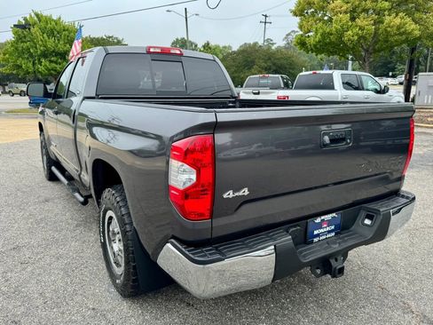 Used 2018 Toyota Tundra SR5 AWD/4WD image 3