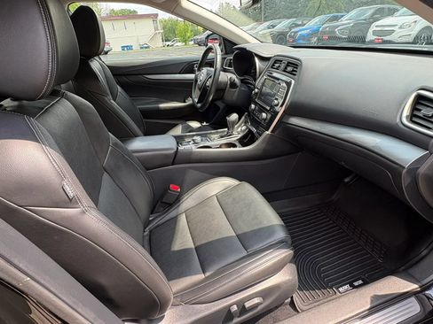 Used 2017 Nissan Maxima 3.5 SV FWD image 29