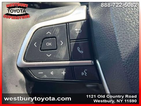 Used 2023 Toyota Highlander Limited AWD/4WD image 28