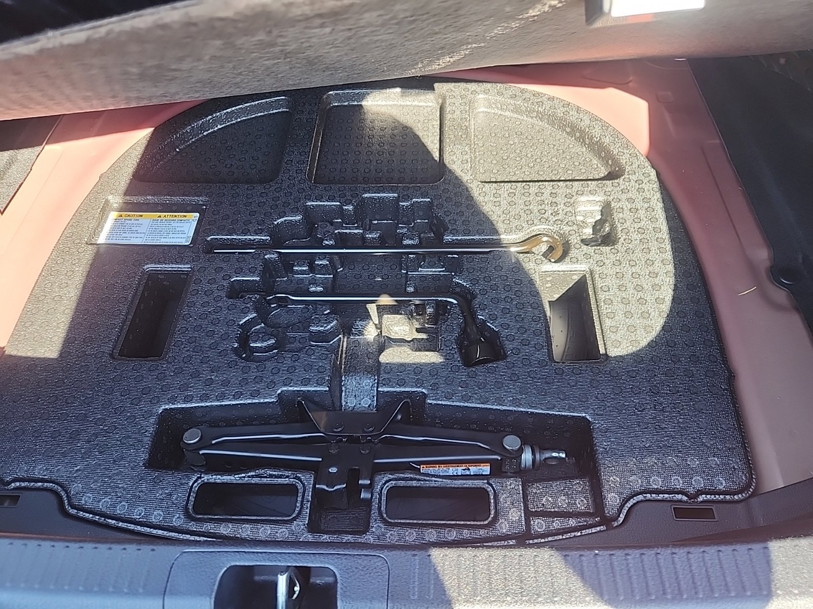 Used 2022 Toyota Camry LE FWD image 33
