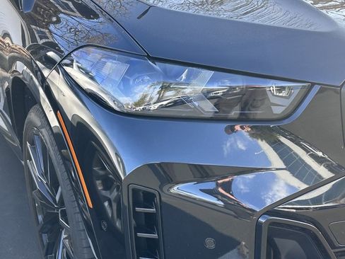 Used 2026 BMW X5 xDrive40i w/ M Sport Package image 2