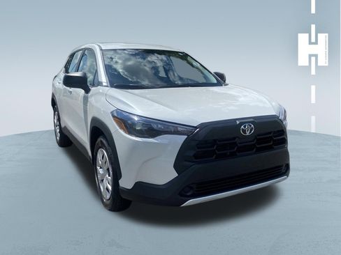 Used 2026 Toyota Corolla Cross L FWD image 1