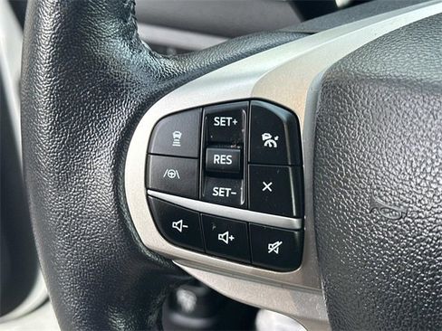 Used 2022 Ford Explorer XLT w/ Equipment Group 202A image 17