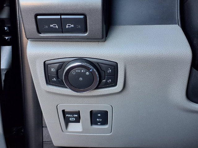 Used 2018 Ford F150 XLT w/ Equipment Group 302A Luxury AWD/4WD image 21