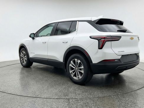 Used 2025 Chevrolet Equinox LT image 6