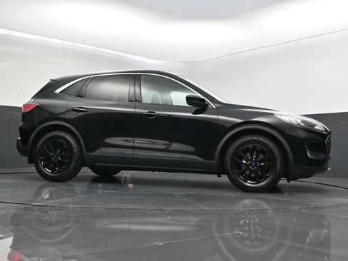Used 2020 Ford Escape SE FWD image 44