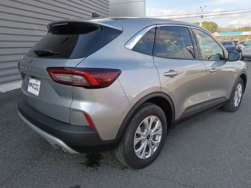 Used 2024 Ford Escape Active image 3