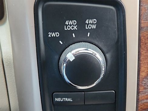 Used 2017 RAM 3500 Laramie Longhorn image 23