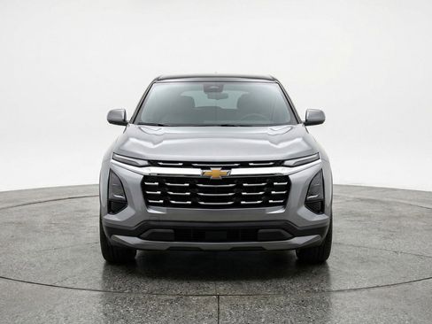 Used 2025 Chevrolet Equinox LT image 1
