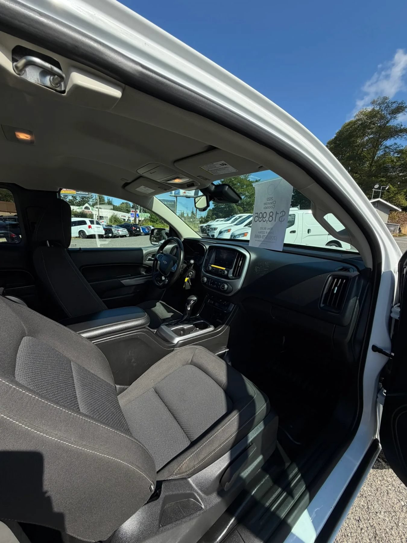 Used 2022 Chevrolet Colorado LT w/ Fleet Safety Package RWD image 20