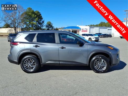 Used 2024 Nissan Rogue S image 6