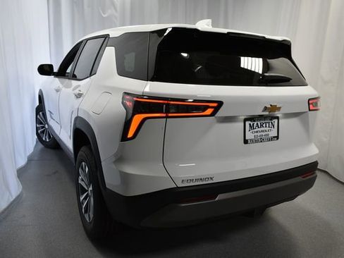 New 2026 Chevrolet Equinox LT FWD image 8