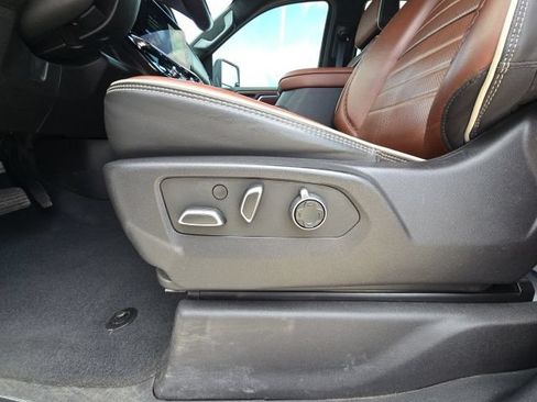 Used 2024 GMC Sierra 2500 Denali Ultimate AWD/4WD image 25