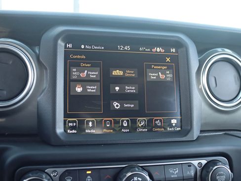 Used 2019 Jeep Wrangler Unlimited Sahara AWD/4WD image 25