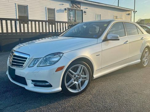 Used 2012 Mercedes-Benz E 550 4MATIC Sedan image 1
