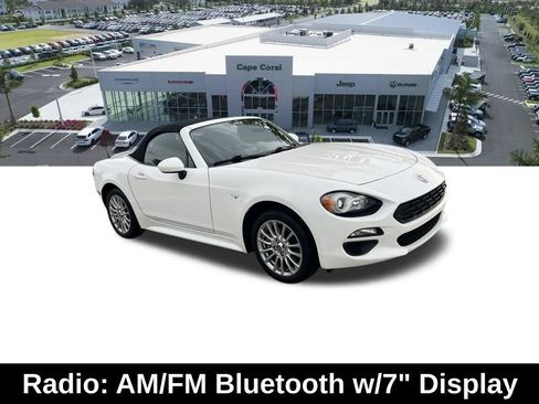 Used 2018 FIAT 124 Spider Classica w/ Technology Group RWD image 5