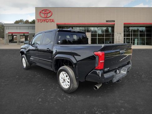 Certified 2024 Toyota Tacoma SR5 w/ SR5 Upgrade Package image 13