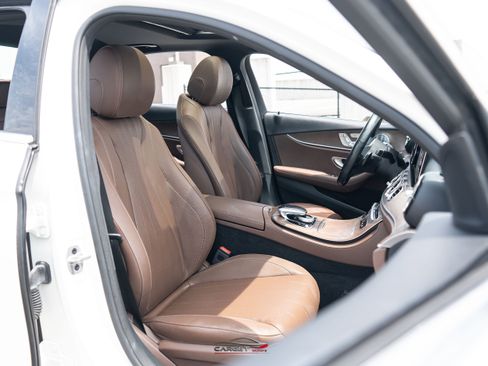 Used 2019 Mercedes-Benz E 450 4MATIC Sedan w/ Premium Package image 17