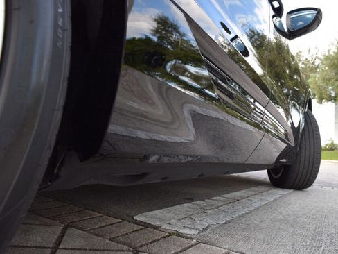 Used 2022 Audi e-tron Premium image 37