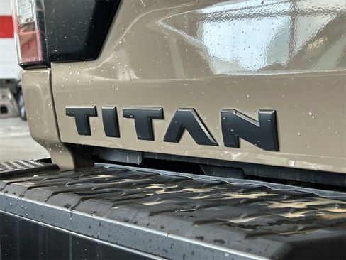 Certified 2021 Nissan Titan PRO-4X w/ Pro-4x Convenience Package image 4