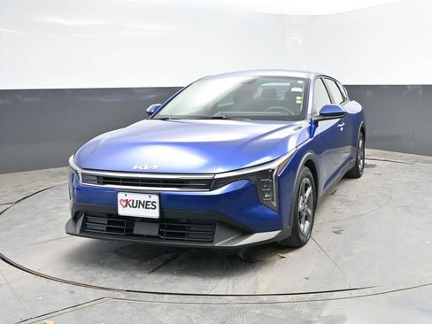 Used 2025 Kia K4 LXS image 4