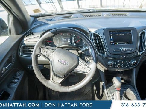 Used 2022 Chevrolet Equinox RS w/ LPO, Floor Liner Package image 5