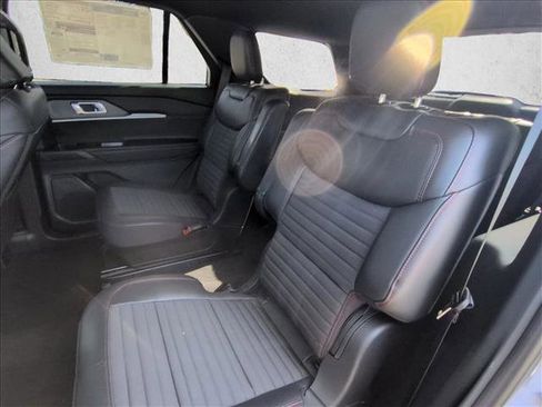 New 2026 Ford Explorer ST-Line w/ ST-Line Street Pack image 16