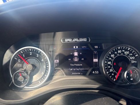 Used 2022 RAM 1500 Big Horn AWD/4WD image 15