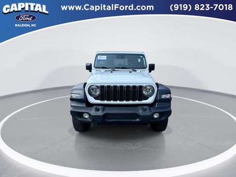 Used 2024 Jeep Wrangler Unlimited Sport AWD/4WD image 3