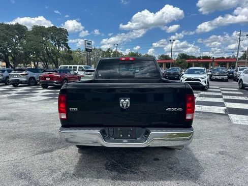 Used 2020 RAM 1500 Classic SLT AWD/4WD image 4