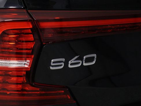 Certified 2023 Volvo S60 B5 Core w/ Climate Package FWD image 19