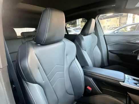 Used 2025 BMW X2 xDrive28i AWD/4WD image 27