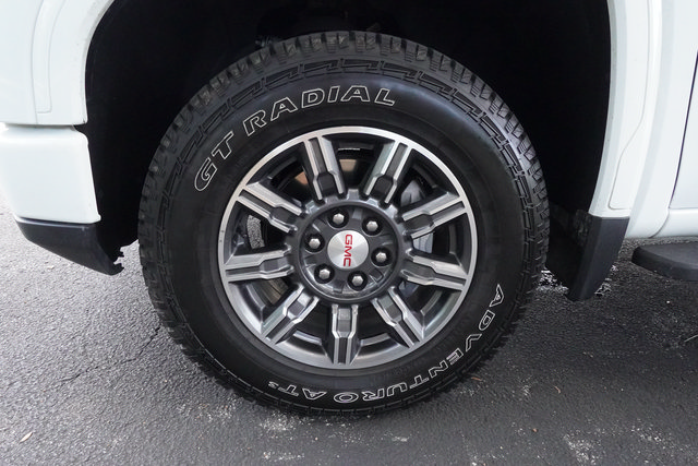 Used 2024 GMC Sierra 1500 AT4 w/ Technology Package AWD/4WD image 38
