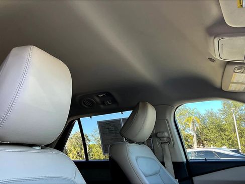 Used 2020 Ford Explorer Limited w/ Class III Trailer Tow Package image 13