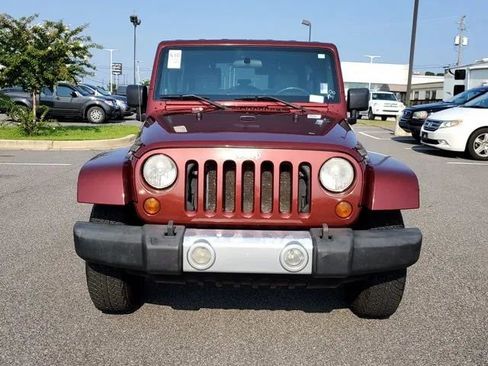 Used 2008 Jeep Wrangler Unlimited Sahara w/ Dual Top Group image 2