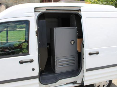 Used 2013 Ford Transit Connect XLT image 24