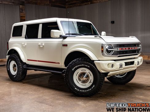 Used 2026 Ford Bronco Outer Banks AWD/4WD image 1
