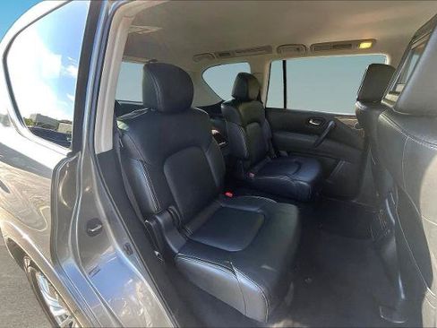 Certified 2017 INFINITI QX80 4WD w/ Driver Assistance Package image 24